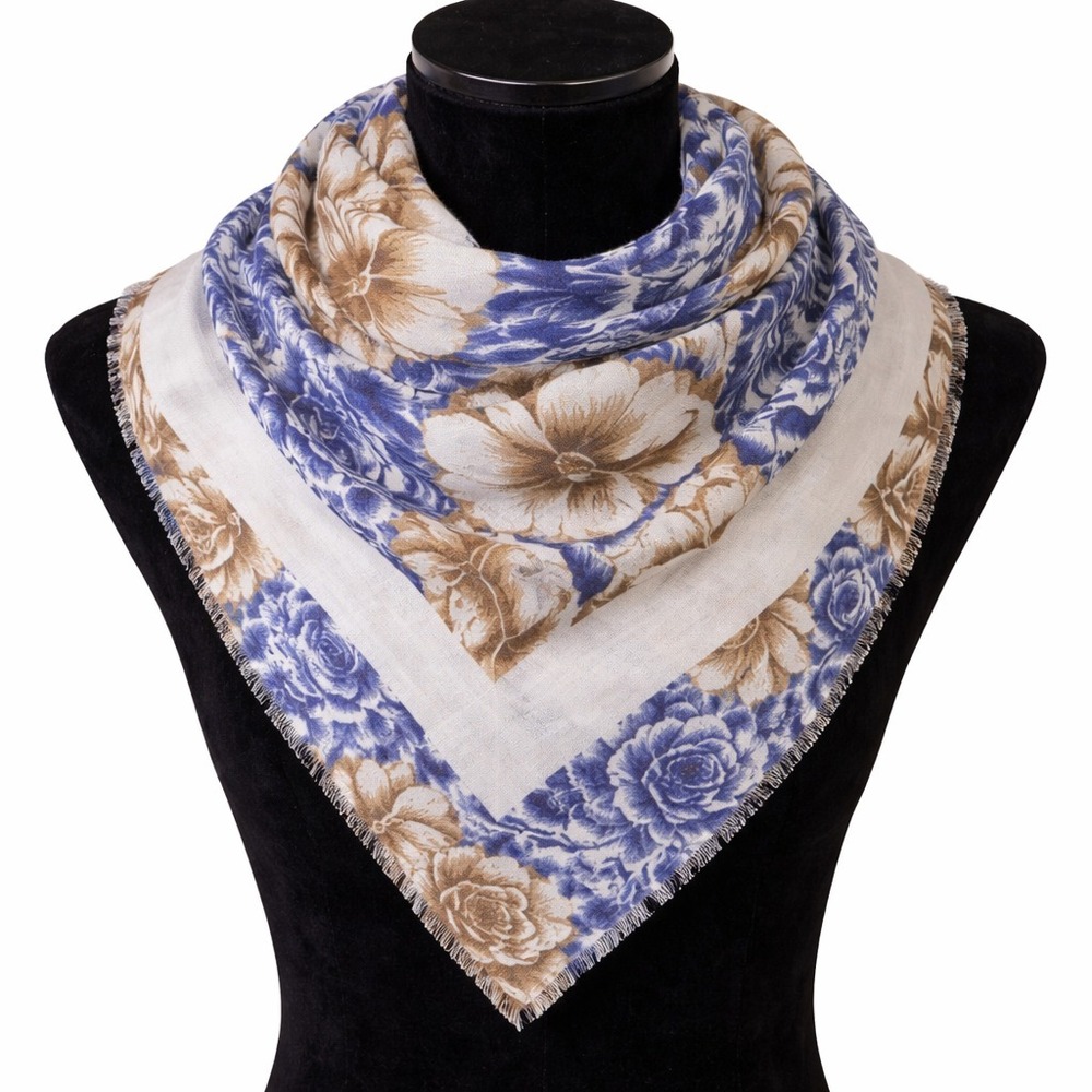 Jeffrey Lawrence For Lawrence Bentley Womens‎ Square Scarf Gray Floral 31"Wx31"L